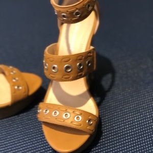 BCBG wedge shoes never worn